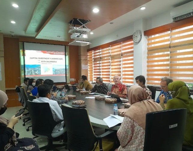 Pemerintah Kota Balikpapan menerima kunjungan dari Tim Capital Investment Planning (CIP) National Urban Development Project (NUDP) bersama Bina Bangda Kemendagri 