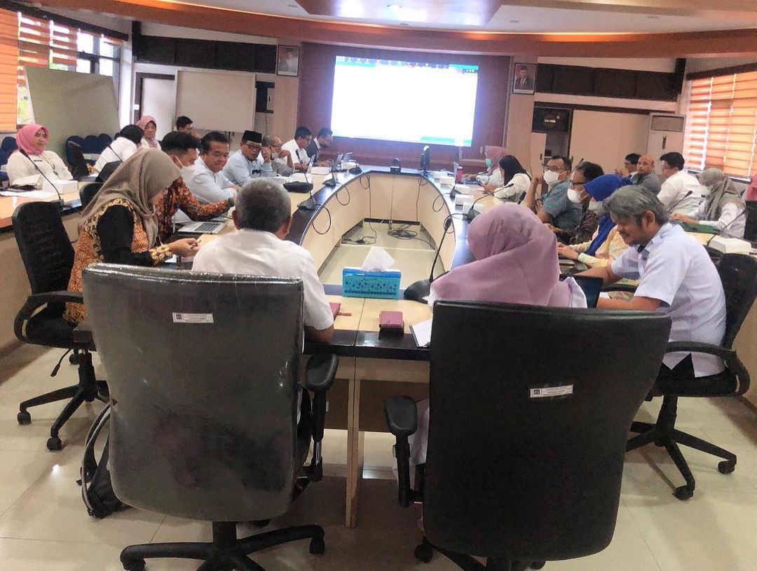  Focus Group Discussion (FGD) Kerangka Ekonomi dan Keuangan Daerah Kota Balikpapan Tahun 2024